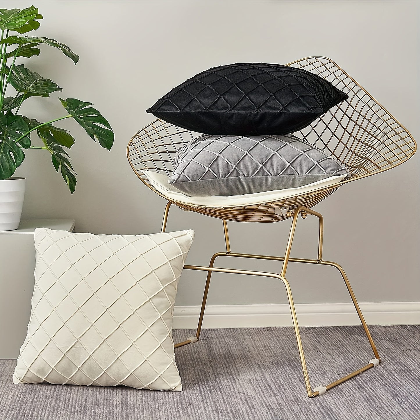 Dekorative Kissenhülle mit modernem Diamantmuster