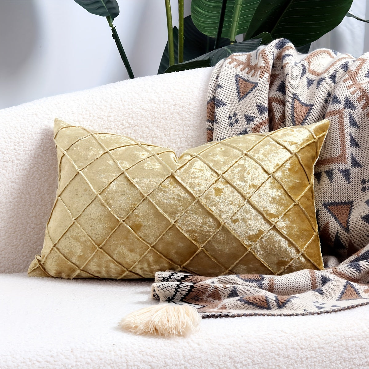 Dekorative Kissenhülle mit modernem Diamantmuster