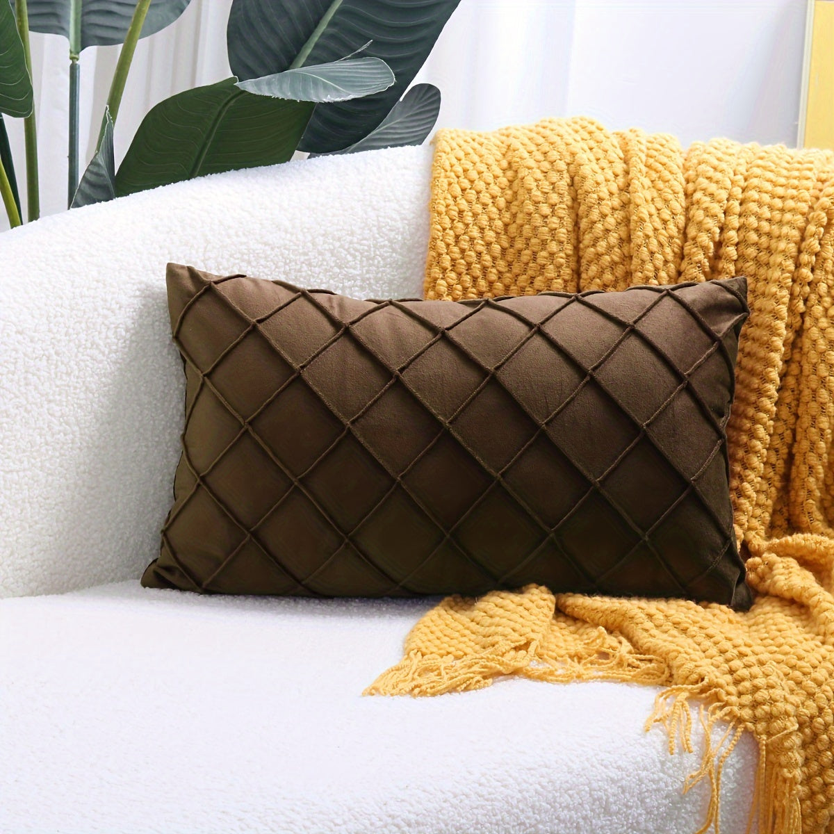 Dekorative Kissenhülle mit modernem Diamantmuster